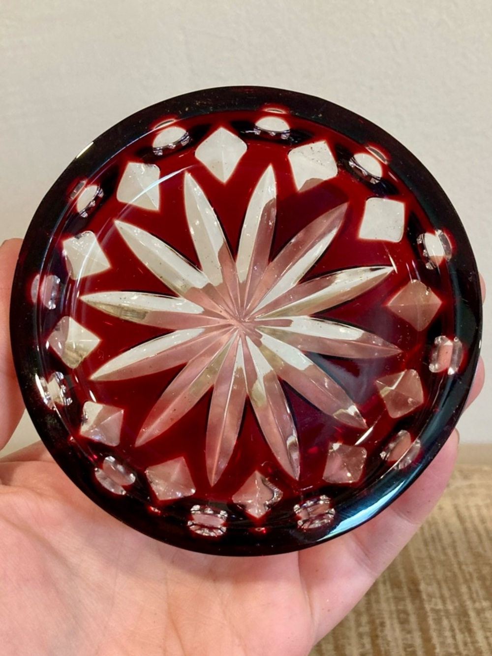 Faberge Xenia Drink Coasters Cut Crystal Red and Green with Starburst Pattern - Picture 3 of 16